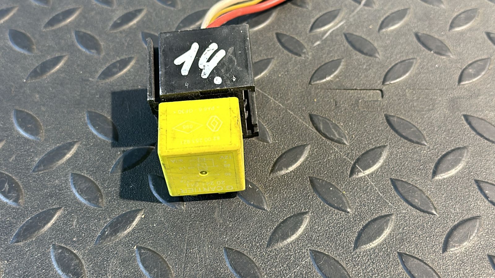 Реле Renault Logan 2004-2015