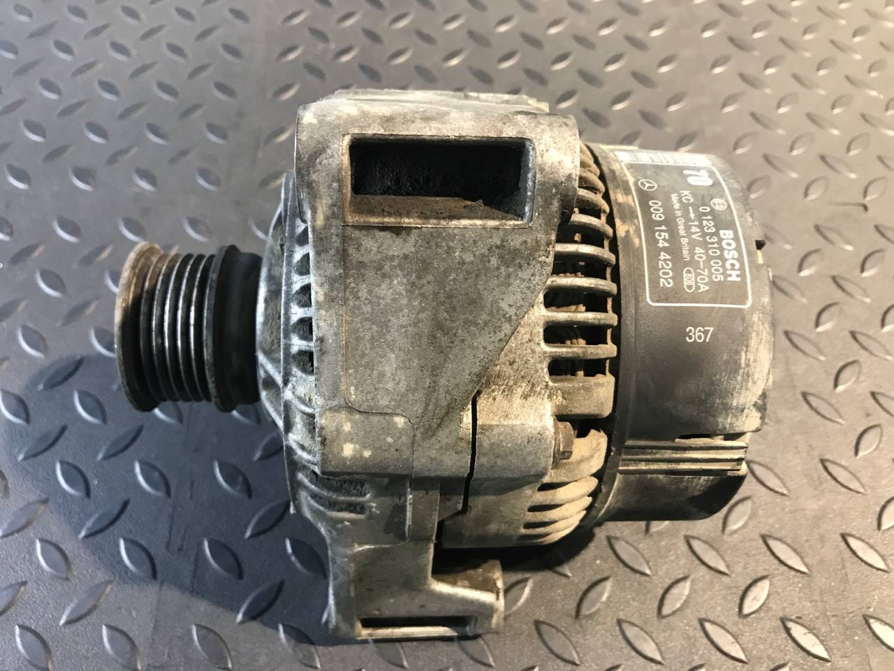 Генератор Mercedes C/W202 1993-2001