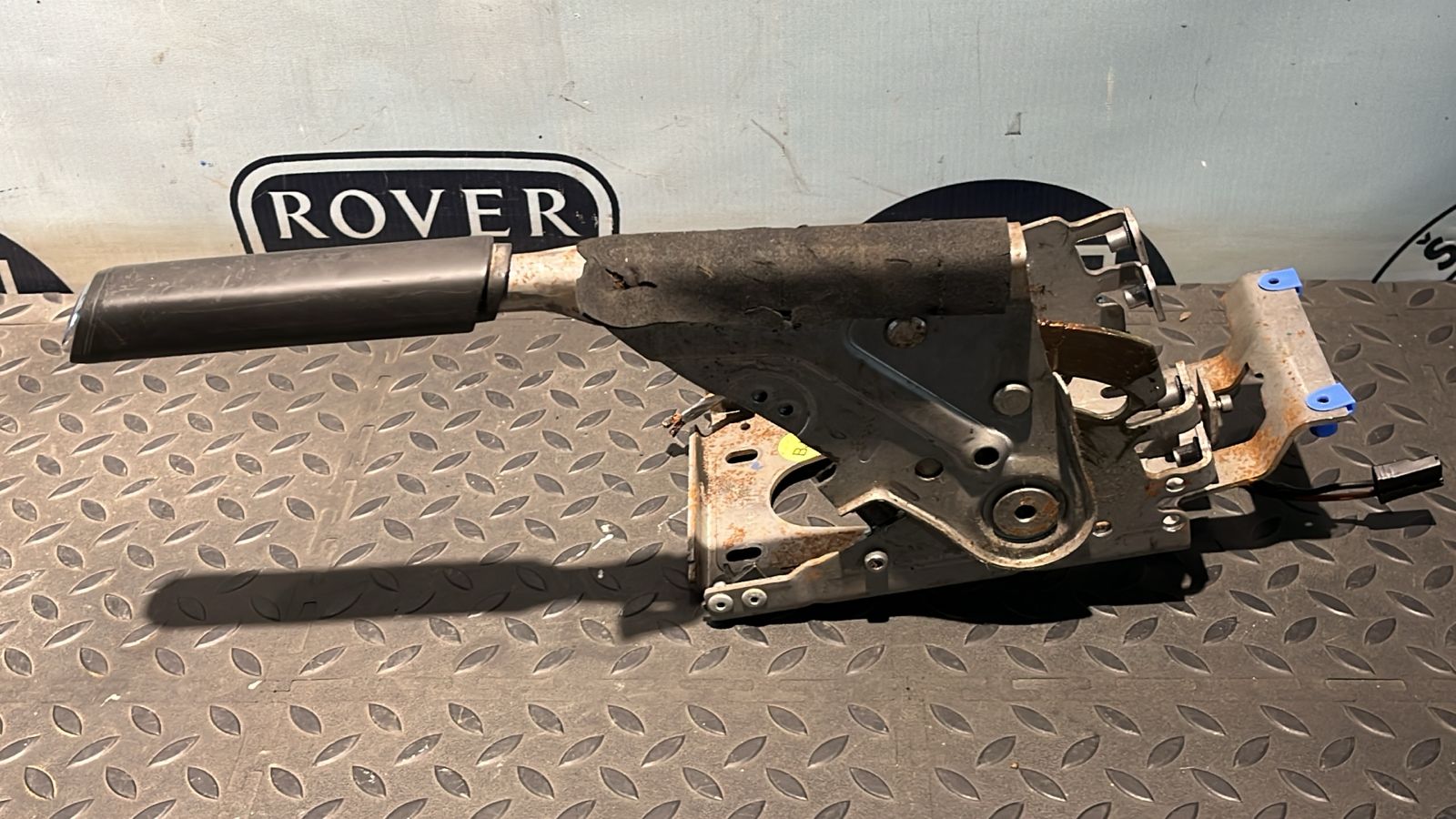 Рычаг стояночного тормоза Opel Signum 2003-2008