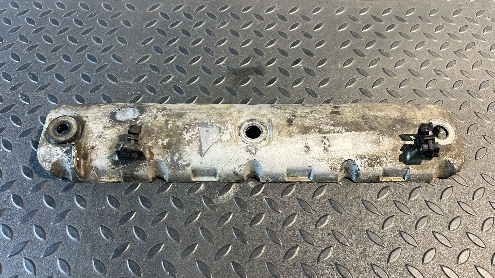 Крышка клапанная Opel Vivaro/A 2001-2014