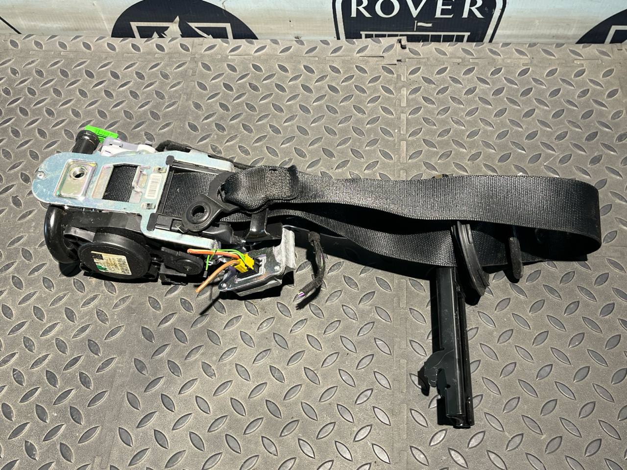 Ремень безопасности передний правый Mercedes C/W204 2006-2015