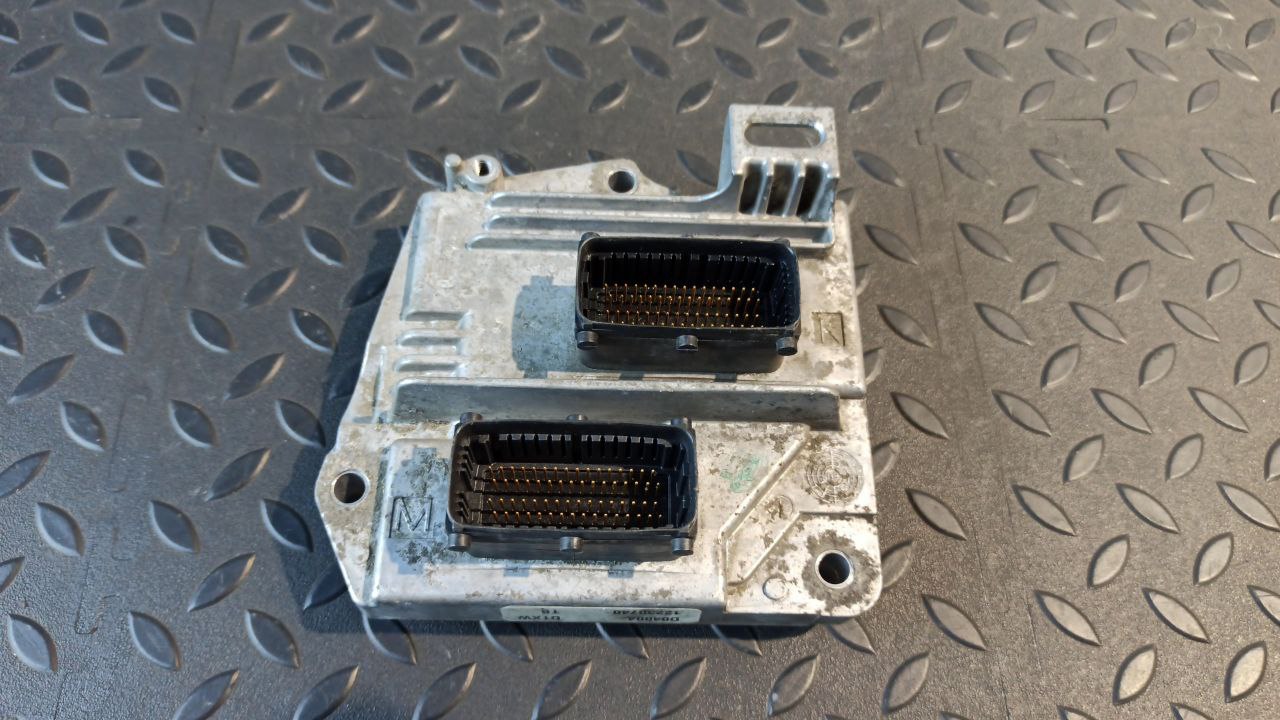 Блок управления двигателем Opel Astra/H 2004-2014