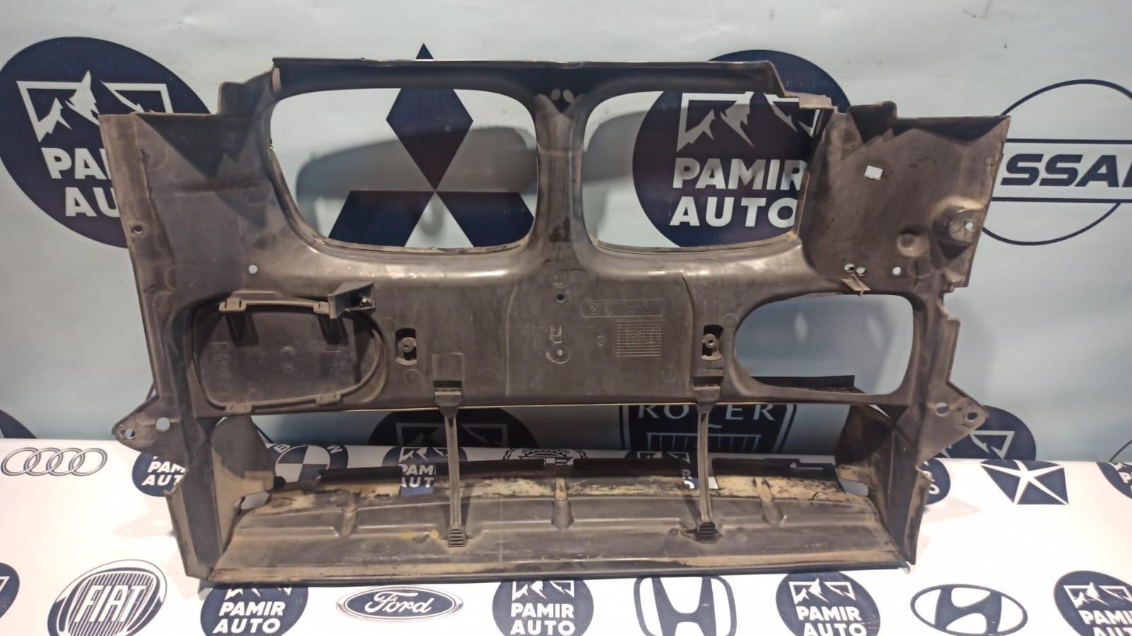 Воздуховод радиатора BMW 5/E39 1995-2004