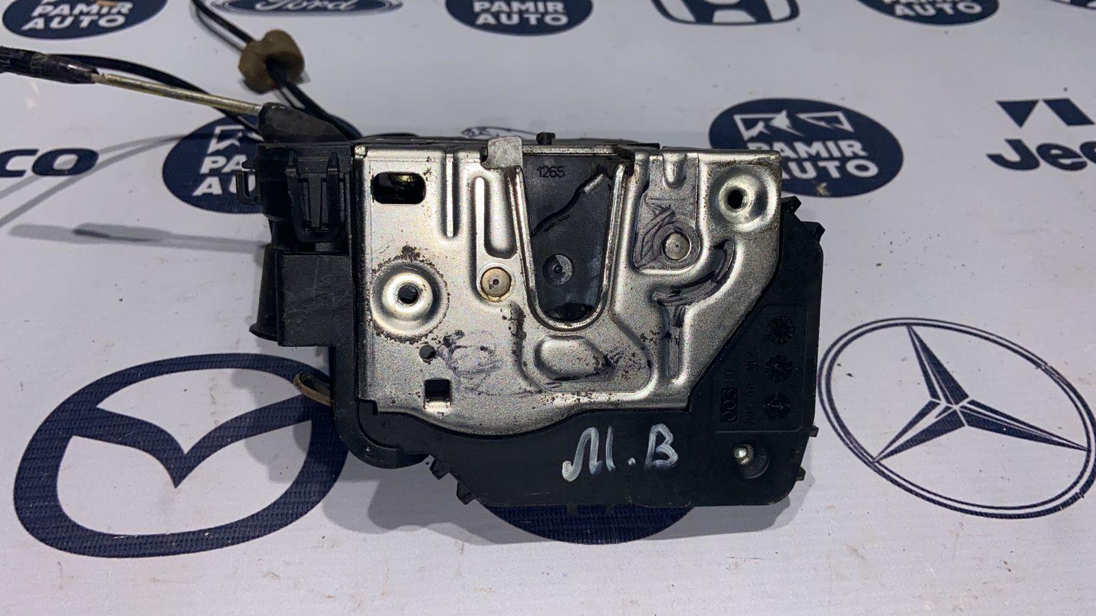 Замок двери передний левый Mercedes C/W203 2000-2008