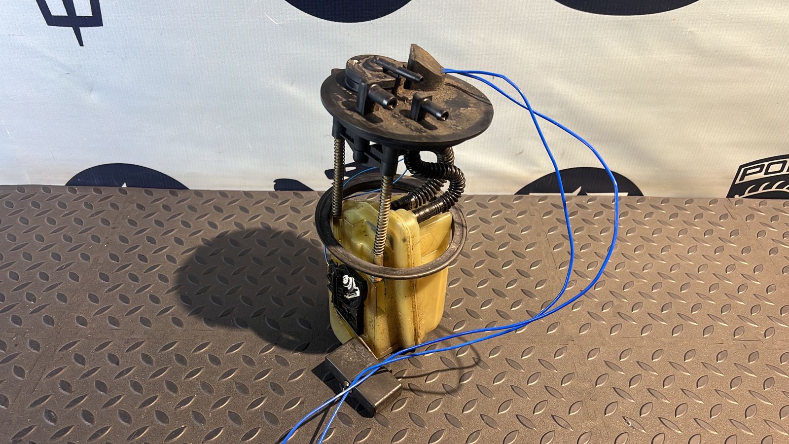 Насос топливный Mercedes A/W168 1997-1994