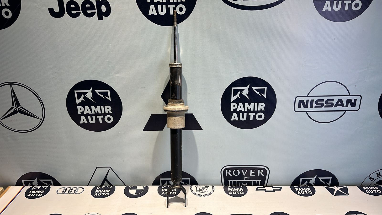 Амортизатор передний Mercedes E/W211 2002-2009