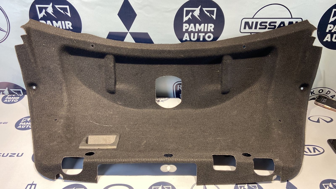 Обшивка крышки багажника Mercedes C/W204 2006-2015