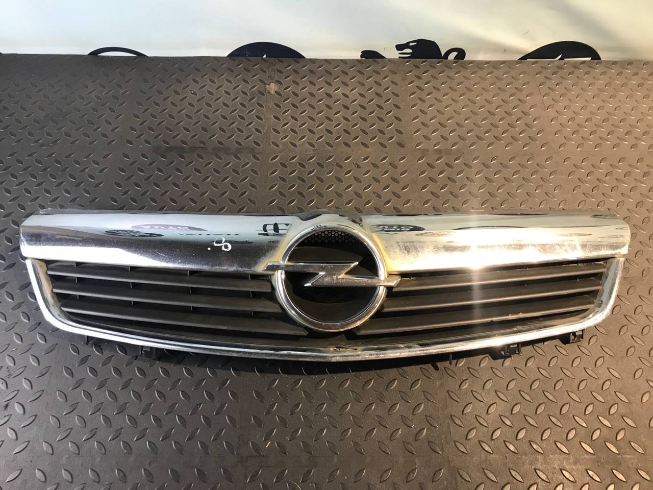 Решетка радиатора Opel Zafira/B 2005-2014