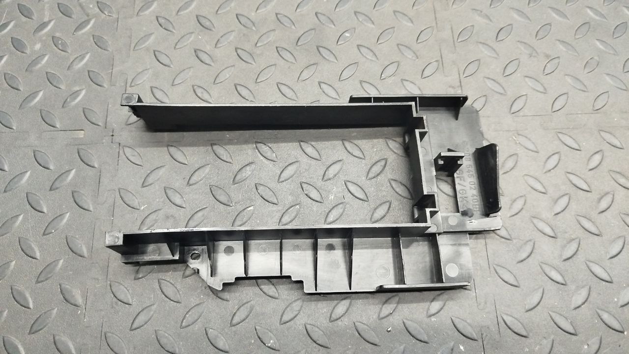 Кронштейн блока предохранителей Mercedes C/W202 1993-2001