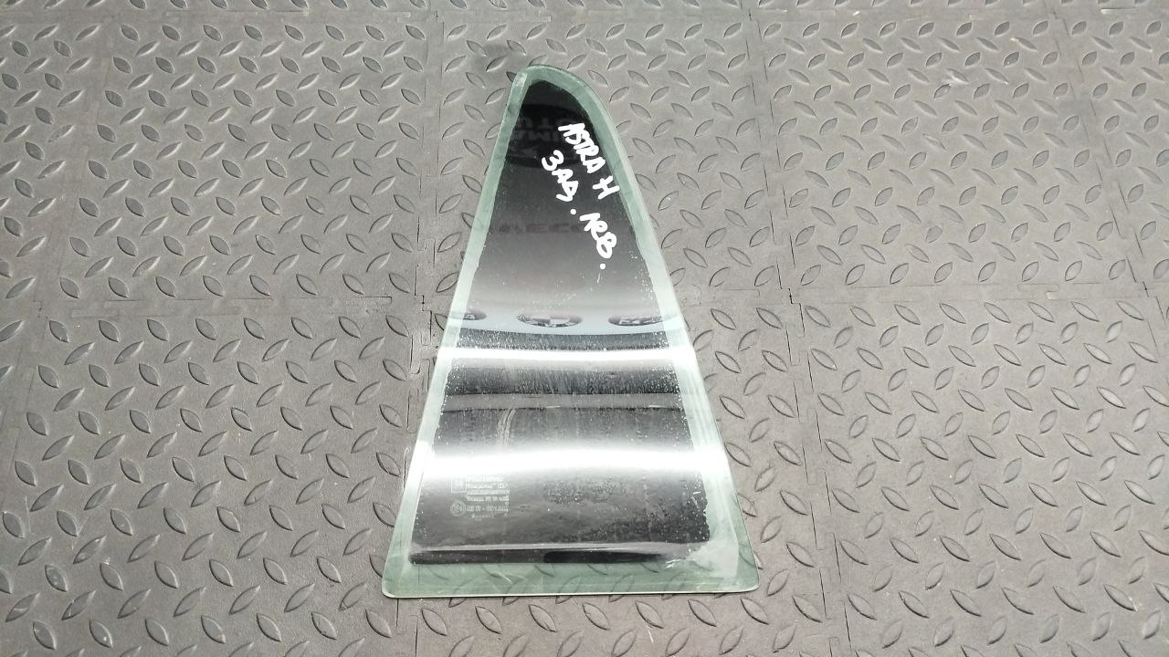 Форточка двери задняя левая Opel Astra/H 2004-2014