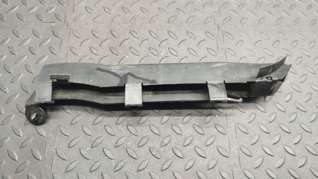 Канал для кабеля Mercedes C/W202 1993-2001