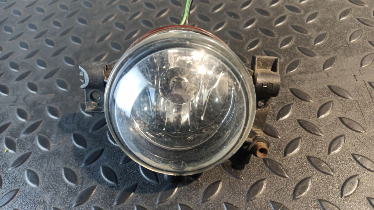 Фара противотуманная левая Ford Focus/2 2004-2011