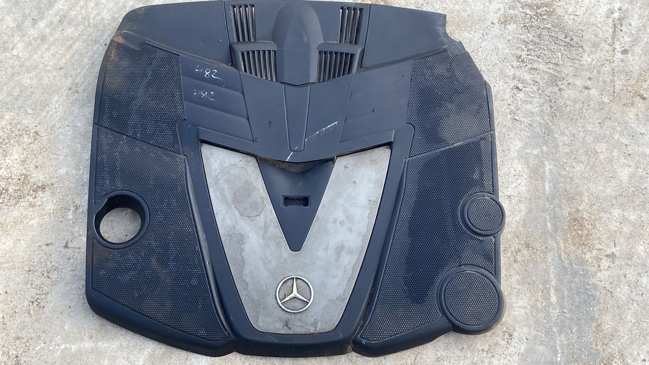 Крышка на двигатель (Декоративная) Mercedes E/W211 2002-2009