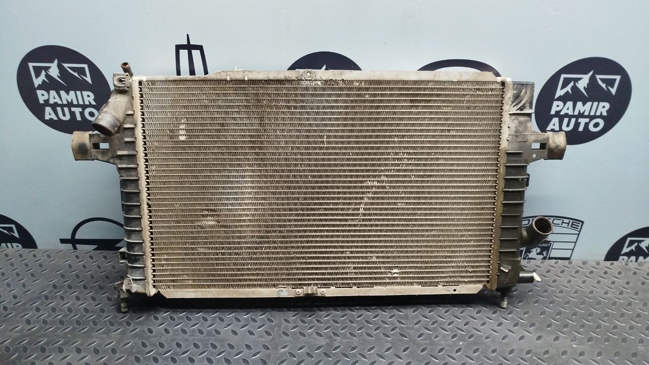 Радиатор ОЖ Opel Astra/H 2004-2014