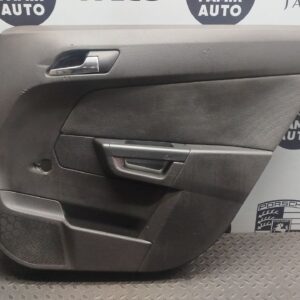Обшивка двери задняя правая Opel Astra/H 2004-2014