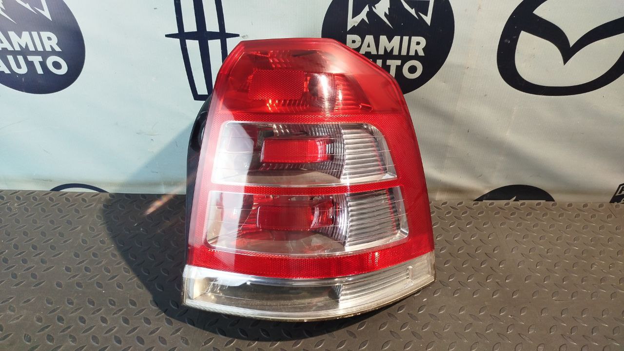 Фонарь задний правый Opel Zafira/B 2005-2014