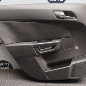 Обшивка двери задняя левая Opel Astra/H 2004-2014