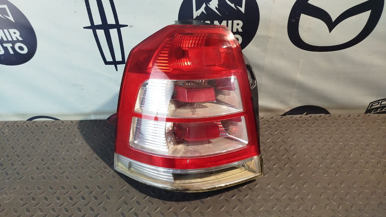 Фонарь задний левый Opel Zafira/B 2005-2014