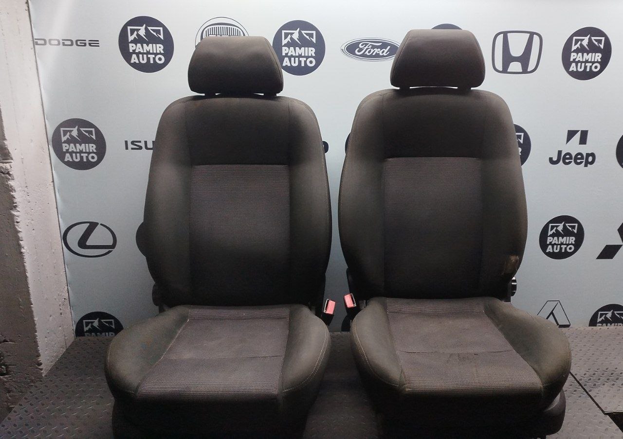 Сиденье переднее (Комплект) Ford Mondeo/3 2000-2007