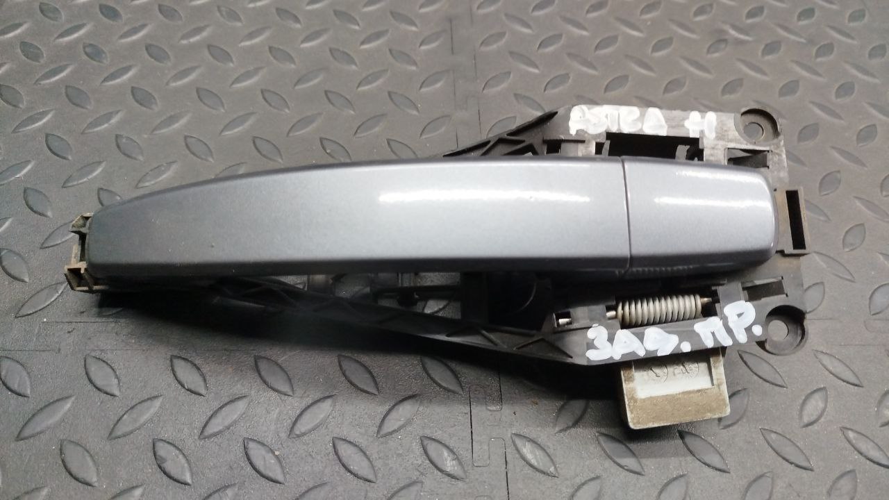 Ручка двери задняя правая Opel Astra/H 2004-2014