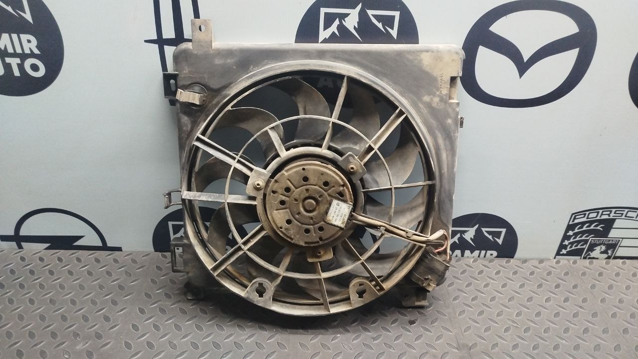 Вентилятор радиатора кондиционера Opel Astra/H 2004-2014