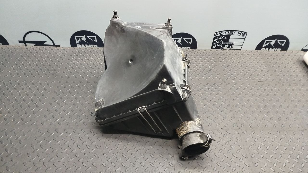 Корпус воздушного фильтра Mercedes C/W202 1993-2001