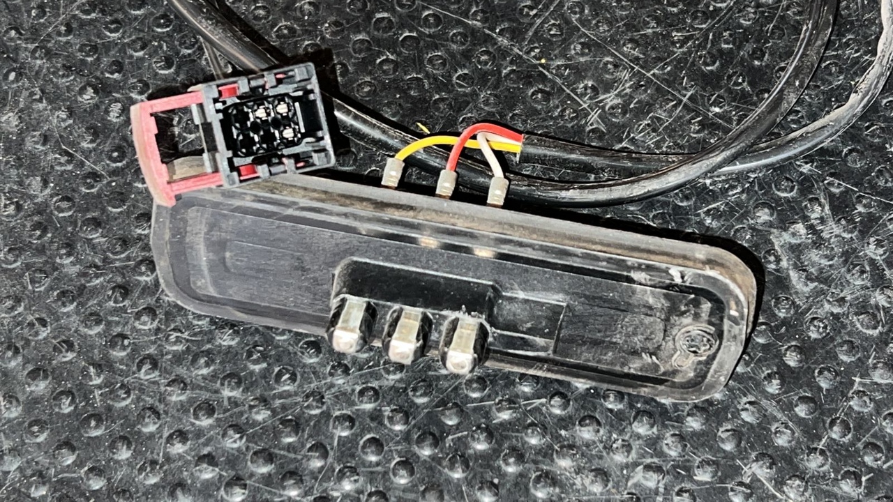 Выключатель концевой Opel Vivaro/A 2001-2014