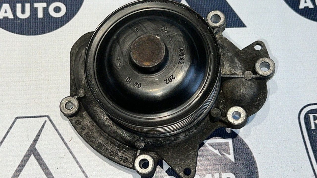 Насос водяной (Помпа) Mercedes E/W211 2002-2009