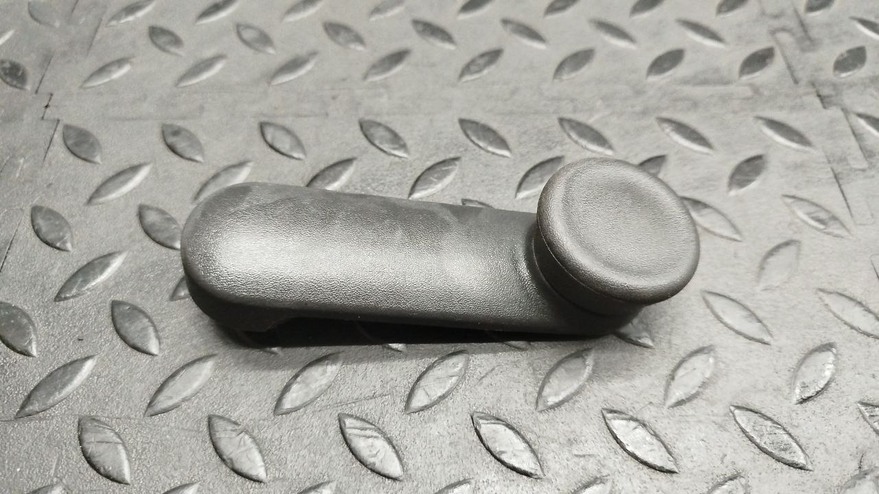 Ручка стеклоподъемника Opel Astra/H 2004-2014