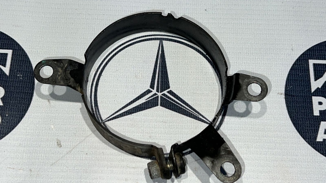 Кронштейн топливного фильтра Mercedes E/W211 2002-2009