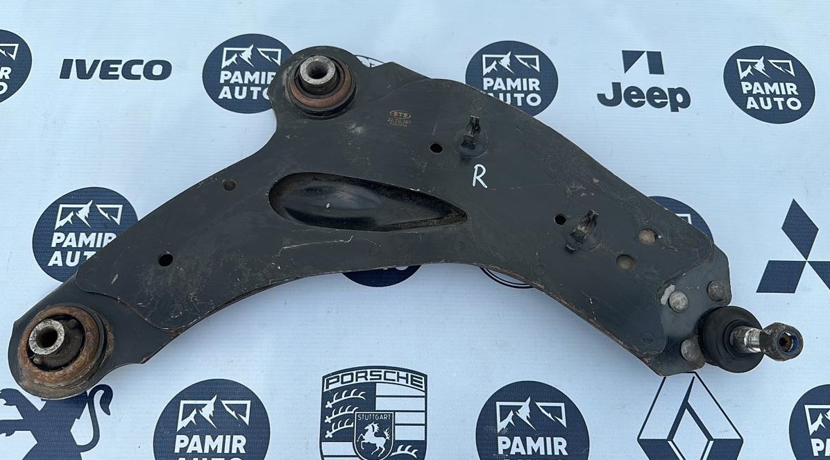 Рычаг передний правый Opel Vivaro/A 2001-2014