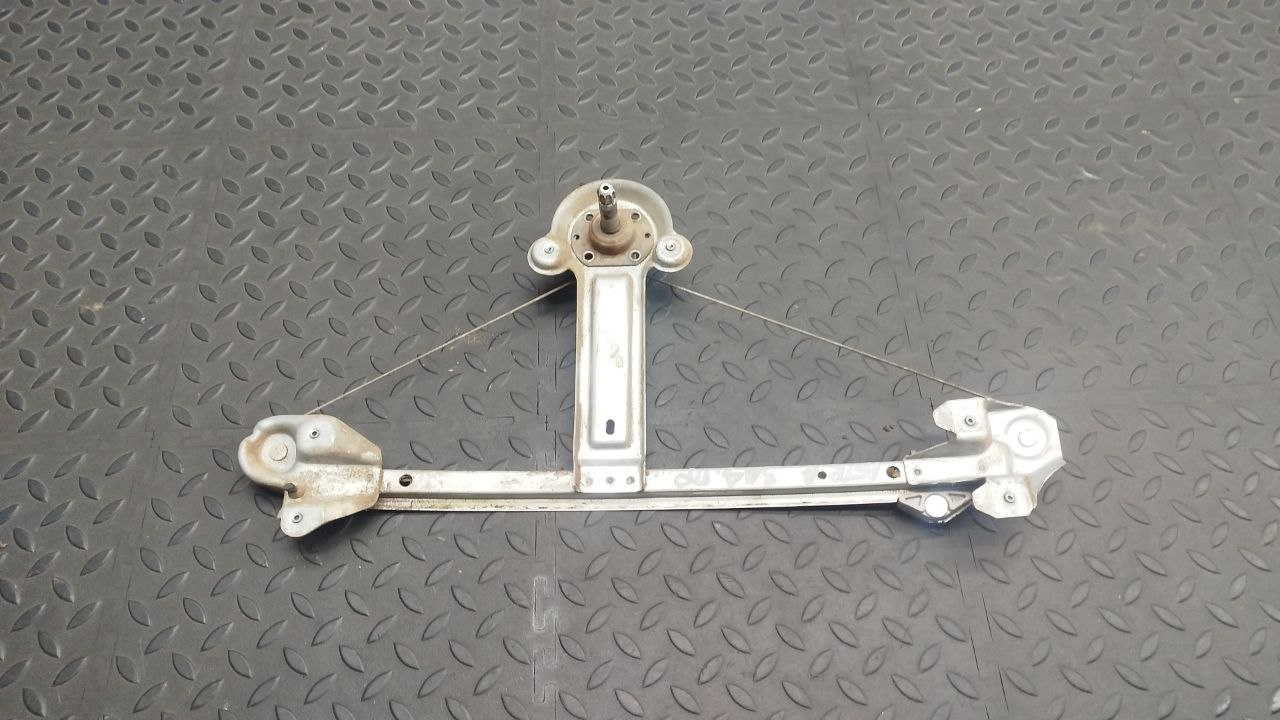 Стеклоподъемник задний правый Opel Astra/H 2004-2014