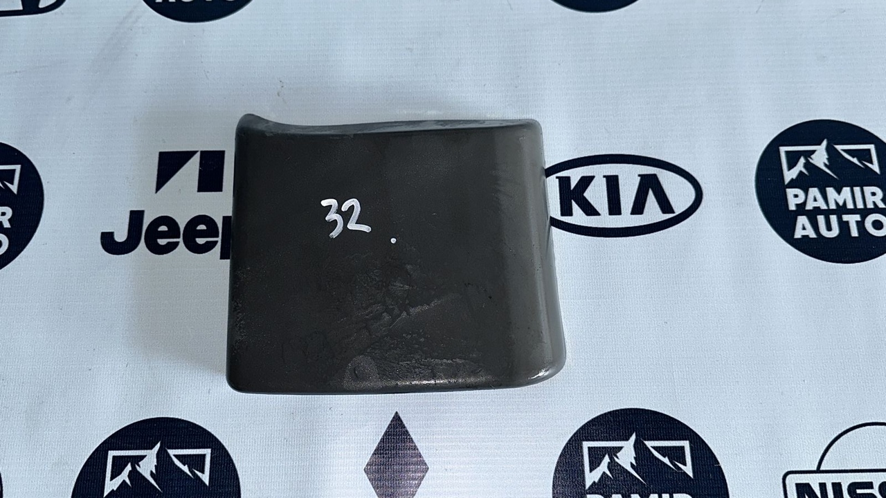 Накладка стойки левая Opel Vivaro/A 2001-2014