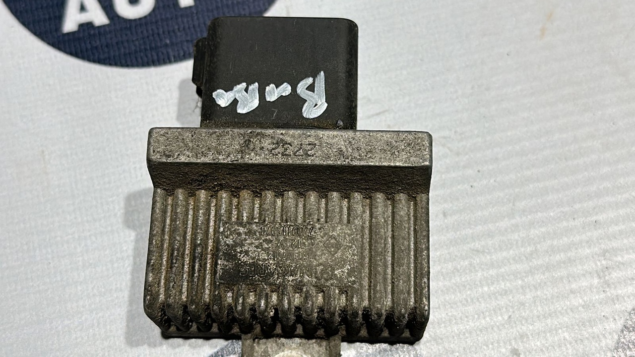 Реле свечей накала Opel Vivaro/A 2001-2014