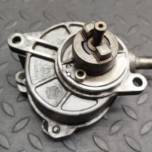 Насос вакуумный Mercedes C/W203 2000-2008