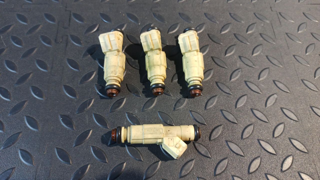 Форсунка бензиновая Ford Focus 1998-2007