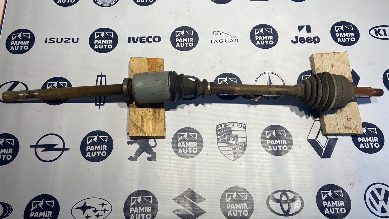 Полуось передняя правая Opel Vivaro/A 2001-2014