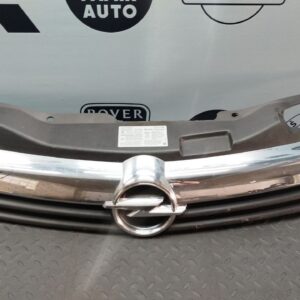 Решетка радиатора Opel Astra/H 2004-2014