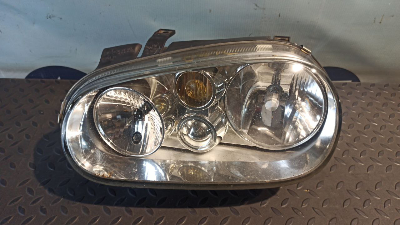 Фара левая Volkswagen Golf/4 1997-2006