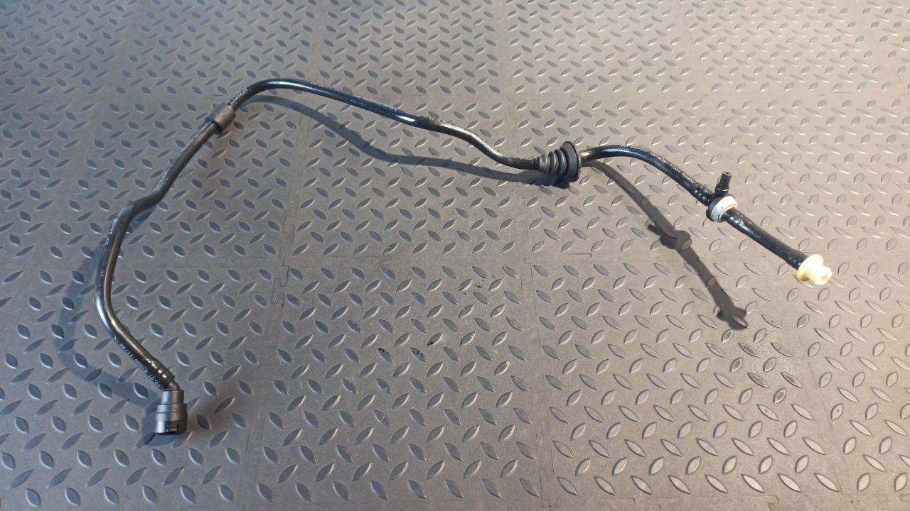 Трубка вакуумная Mercedes E/W210 1995-2003