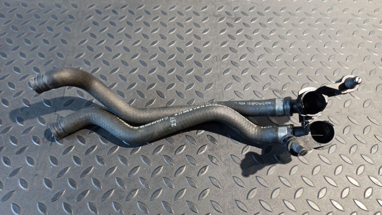 Патрубок ОЖ Mercedes E/W210 1995-2003