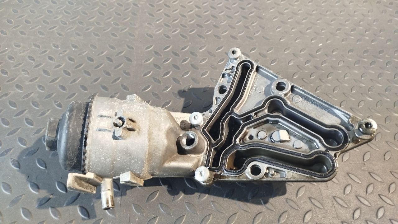 Корпус масляного фильтра Opel Zafira/B 2005-2014