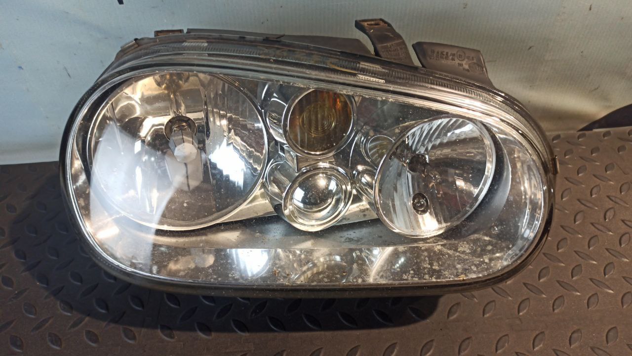 Фара правая Volkswagen Golf/4 1997-2006