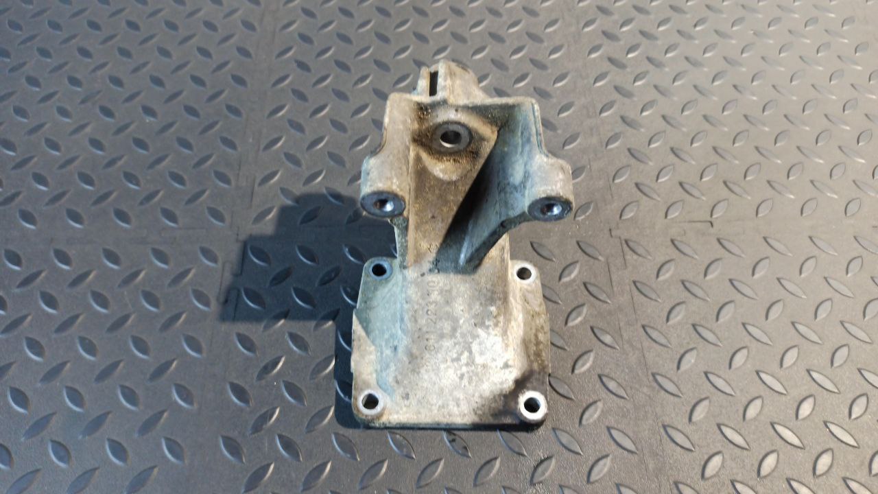 Кронштейн двигателя Mercedes E/W210 1995-2003