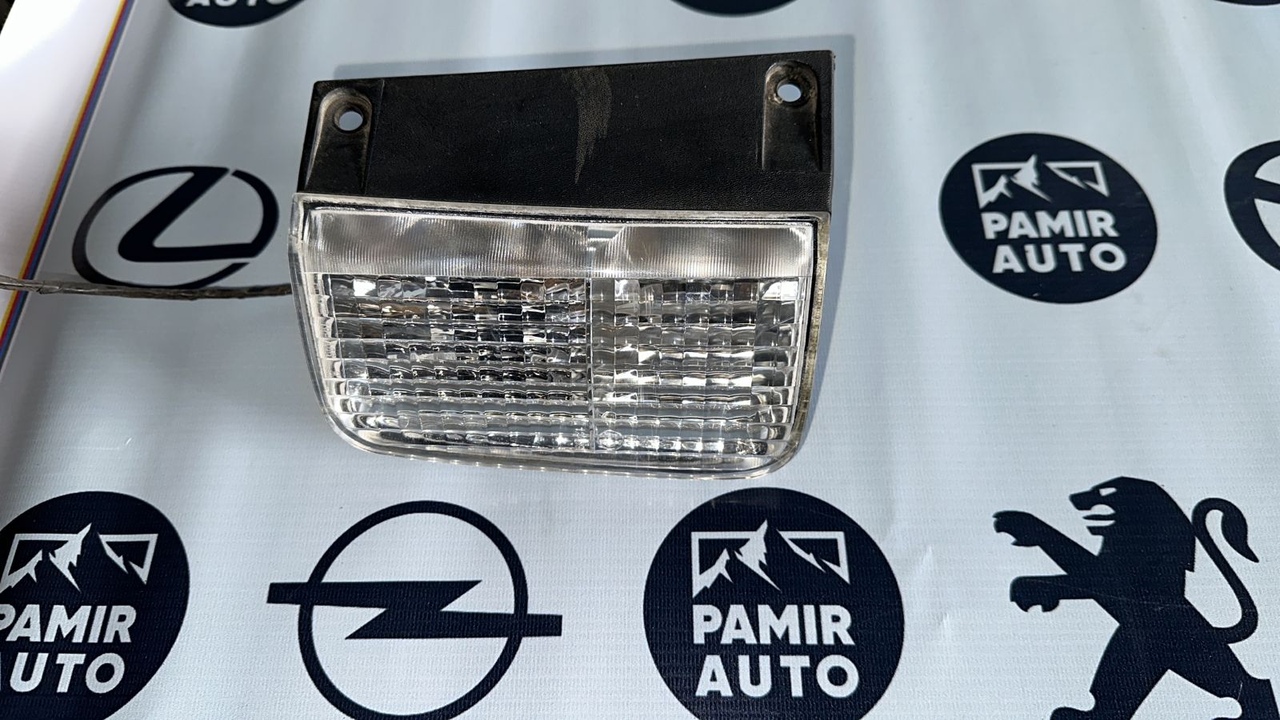 Фонарь задний в бампер правый Opel Vivaro/A 2001-2014