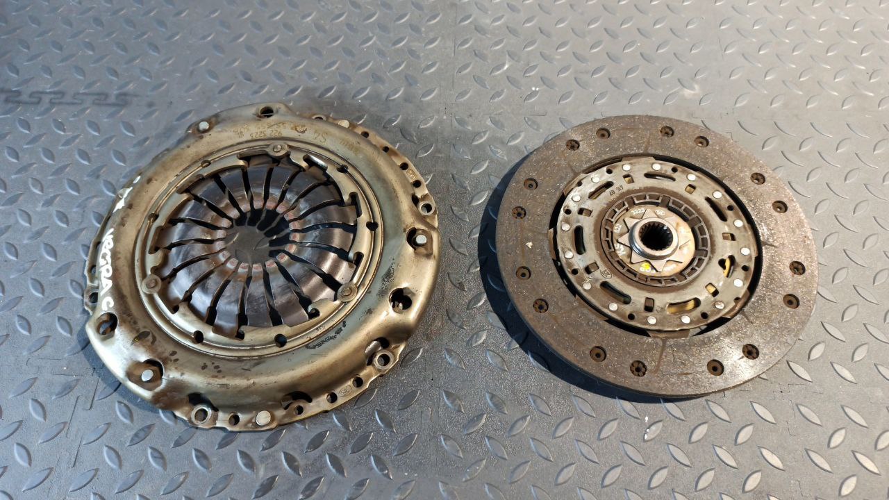 Сцепление (Комплект) Opel Vectra/C 2002-2008