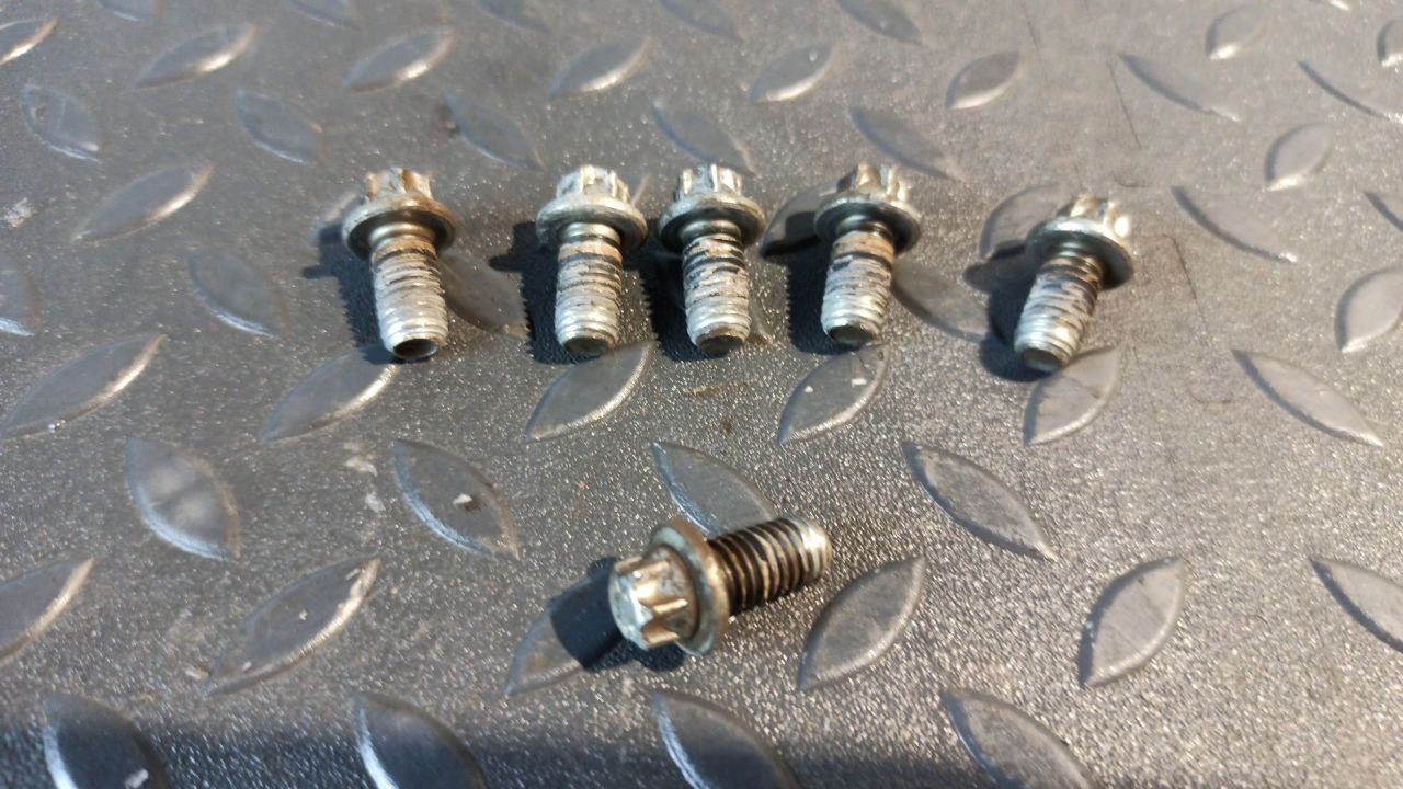 Болт корзины сцепления Opel Vectra/C 2002-2008