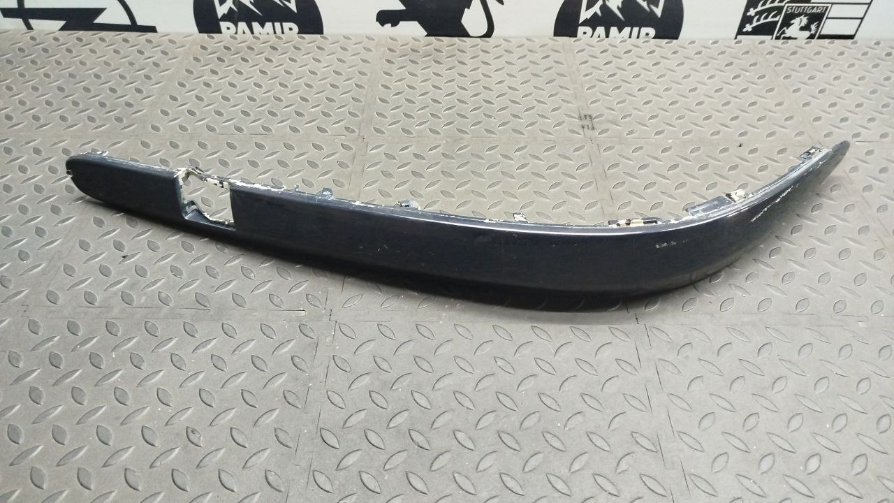 Накладка бампера передняя правая Mercedes E/W211 2002-2009