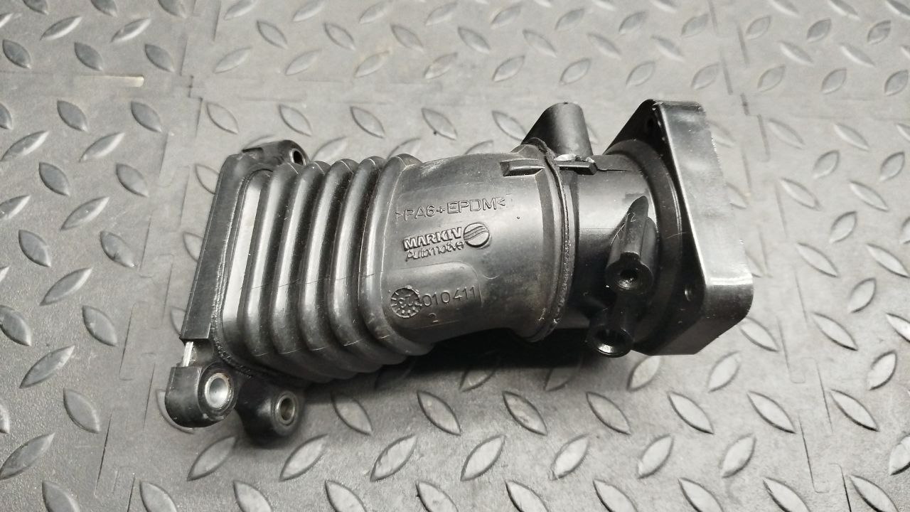 Патрубок воздушного фильтра Ford Focus/2 2004-2011