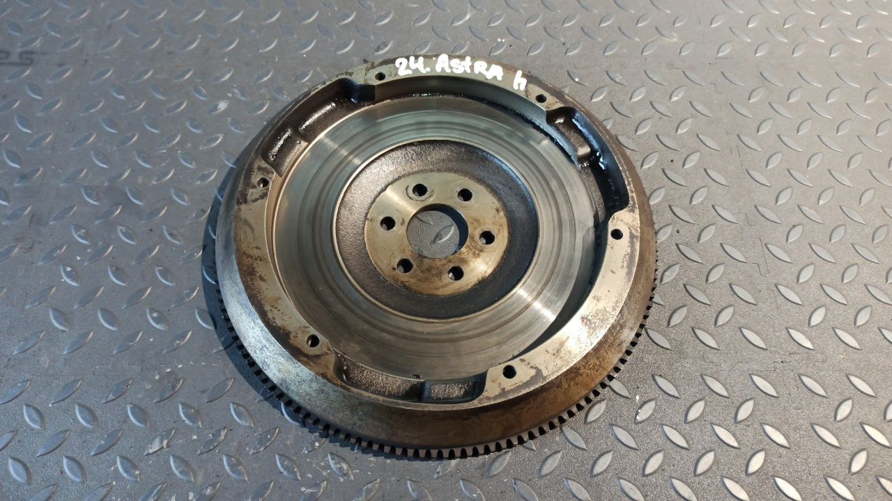 Маховик Opel Astra/H 2004-2014